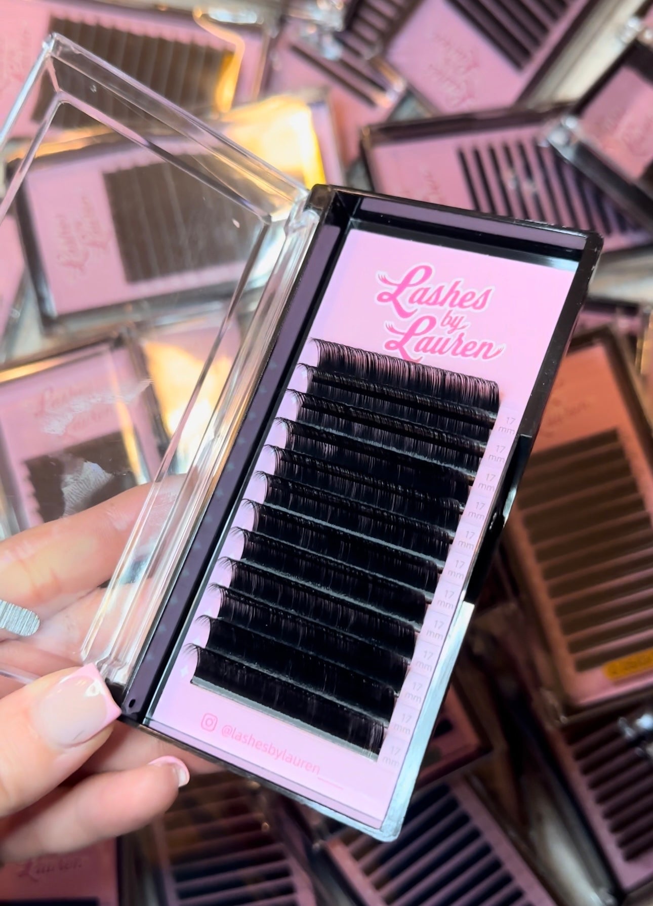 Easy Fanning Lashes